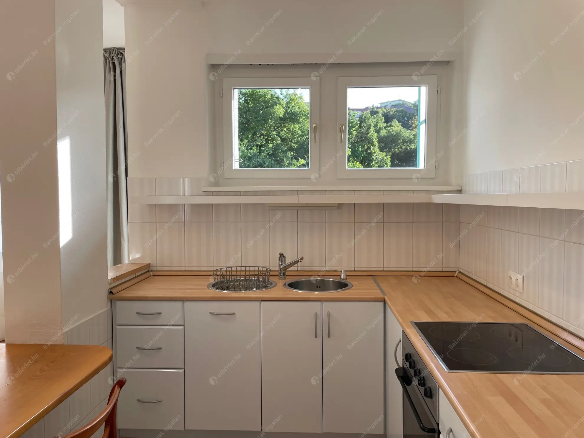 Kiadó albérlet 300000 Ft/hó áron: Budapest, I. kerület  Attila út. Mérete: 76 nm, 2 szobás | Alberlet.hu - 6544514