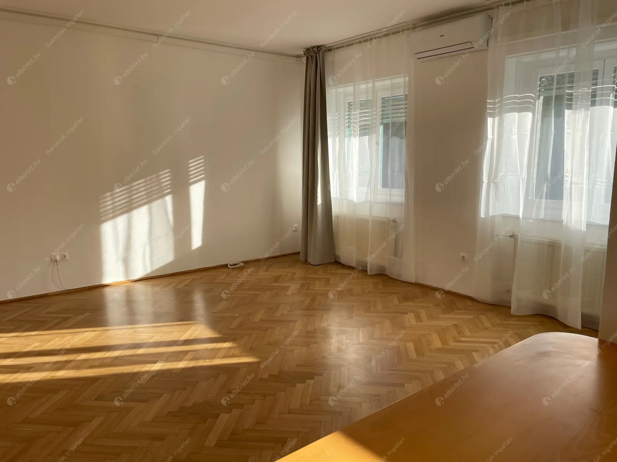 Kiadó albérlet 300000 Ft/hó áron: Budapest, I. kerület  Attila út. Mérete: 76 nm, 2 szobás | Alberlet.hu - 6544515