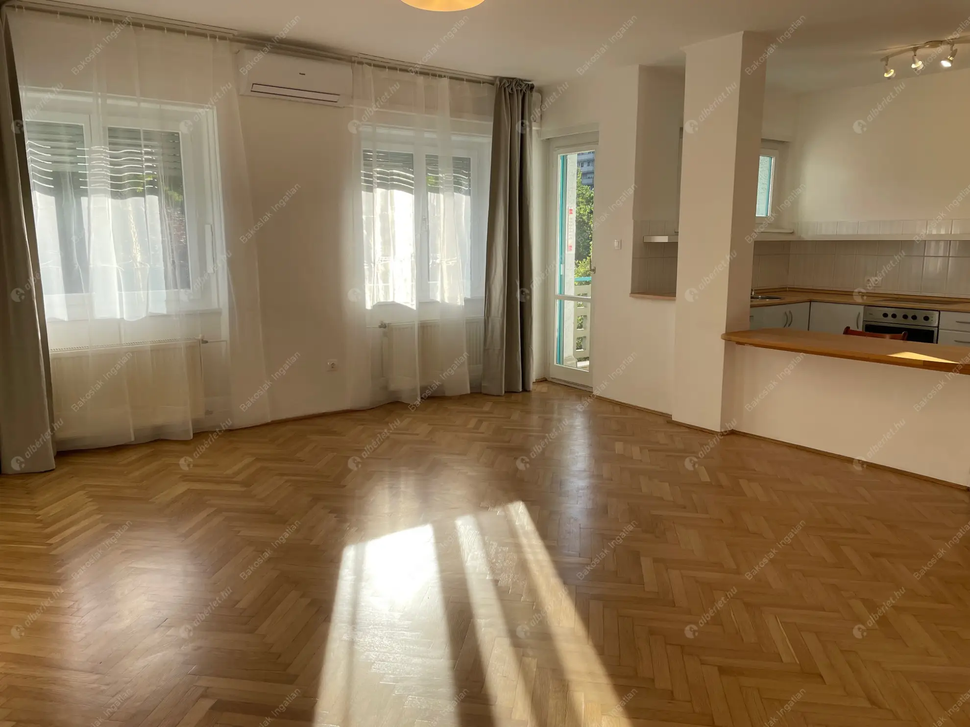 Kiadó albérlet 300000 Ft/hó áron: Budapest, I. kerület  Attila út. Mérete: 76 nm, 2 szobás | Alberlet.hu - 6544516