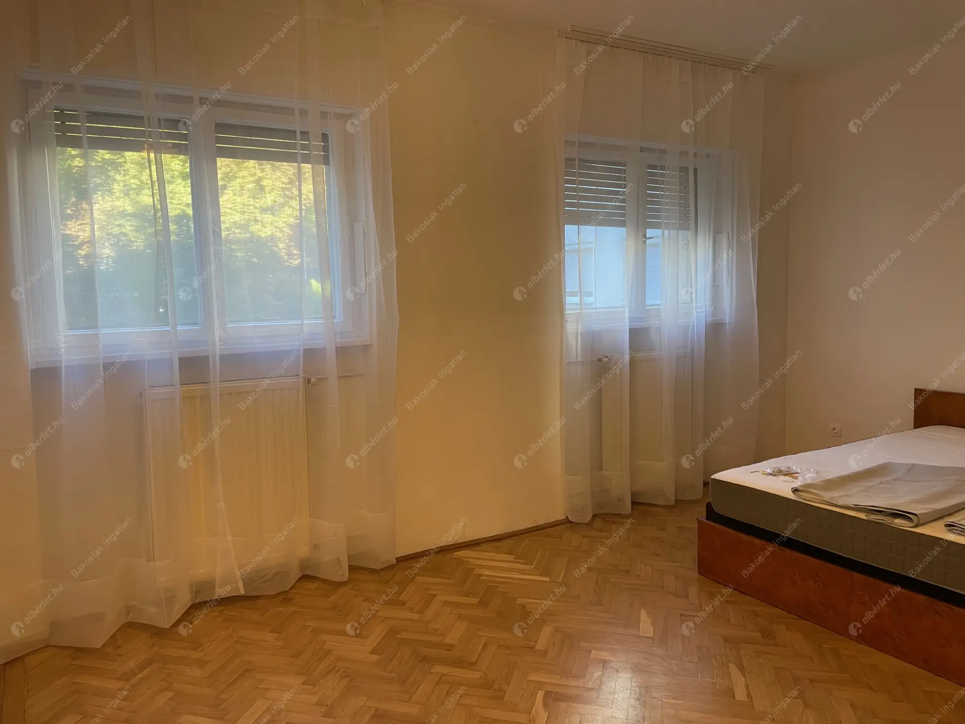 Kiadó albérlet 300000 Ft/hó áron: Budapest, I. kerület  Attila út. Mérete: 76 nm, 2 szobás | Alberlet.hu - 6544522