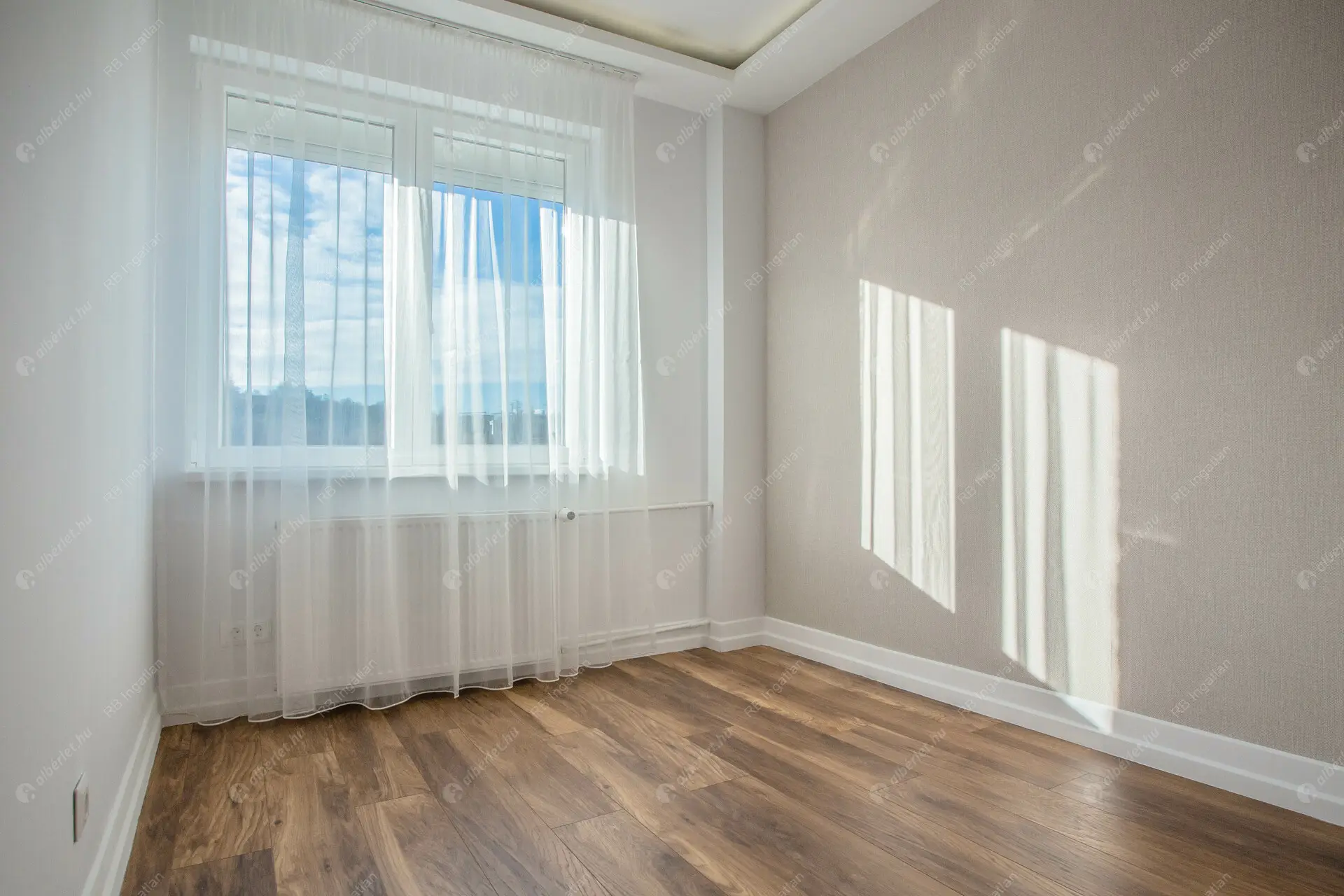 Kiadó albérlet 800000 Ft/hó áron: Budapest, I. kerület  Attila út. Mérete: 79 nm, 4 szobás | Alberlet.hu - 6231358