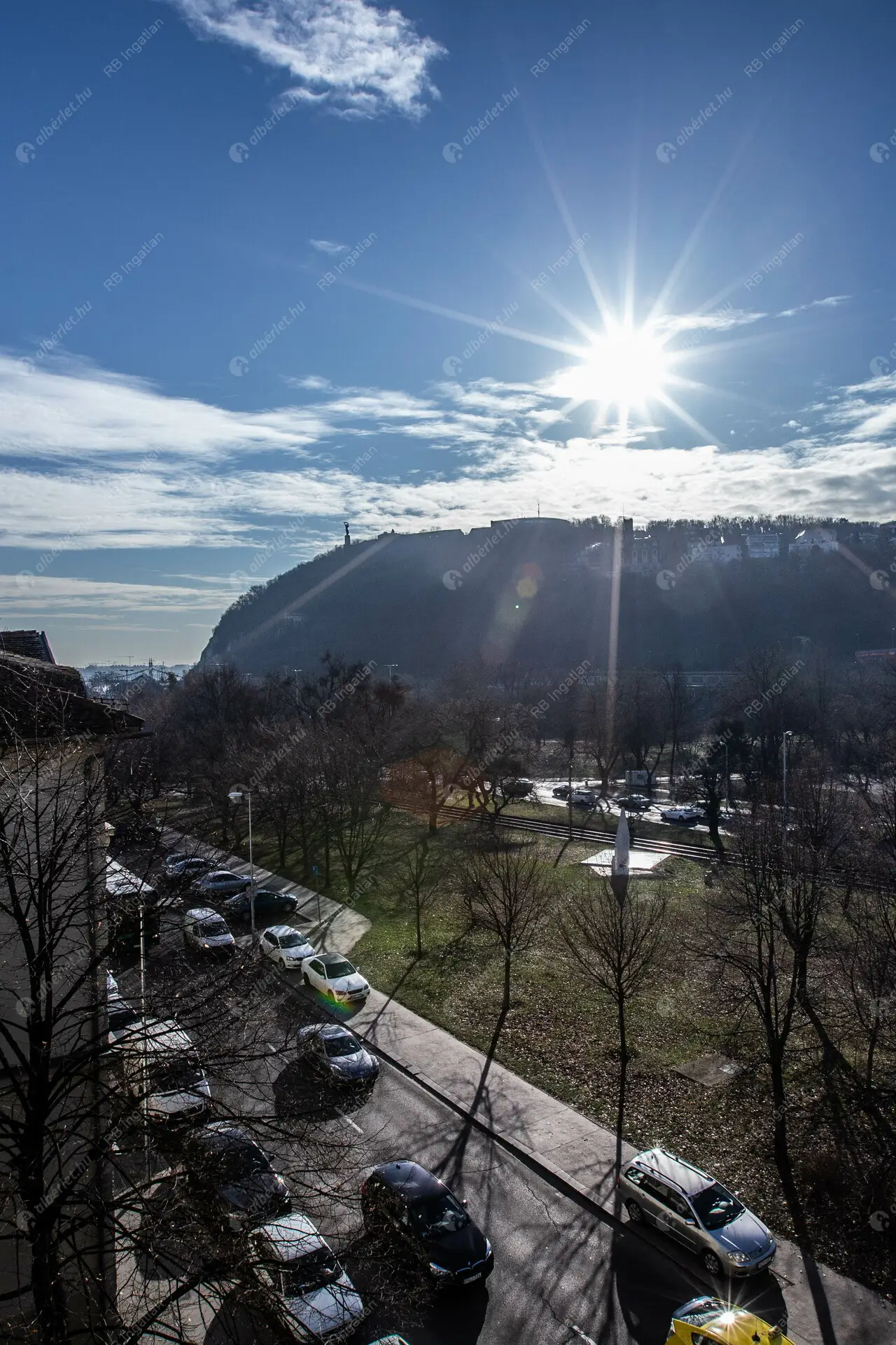 Kiadó albérlet 800000 Ft/hó áron: Budapest, I. kerület  Attila út. Mérete: 79 nm, 4 szobás | Alberlet.hu - 6231384