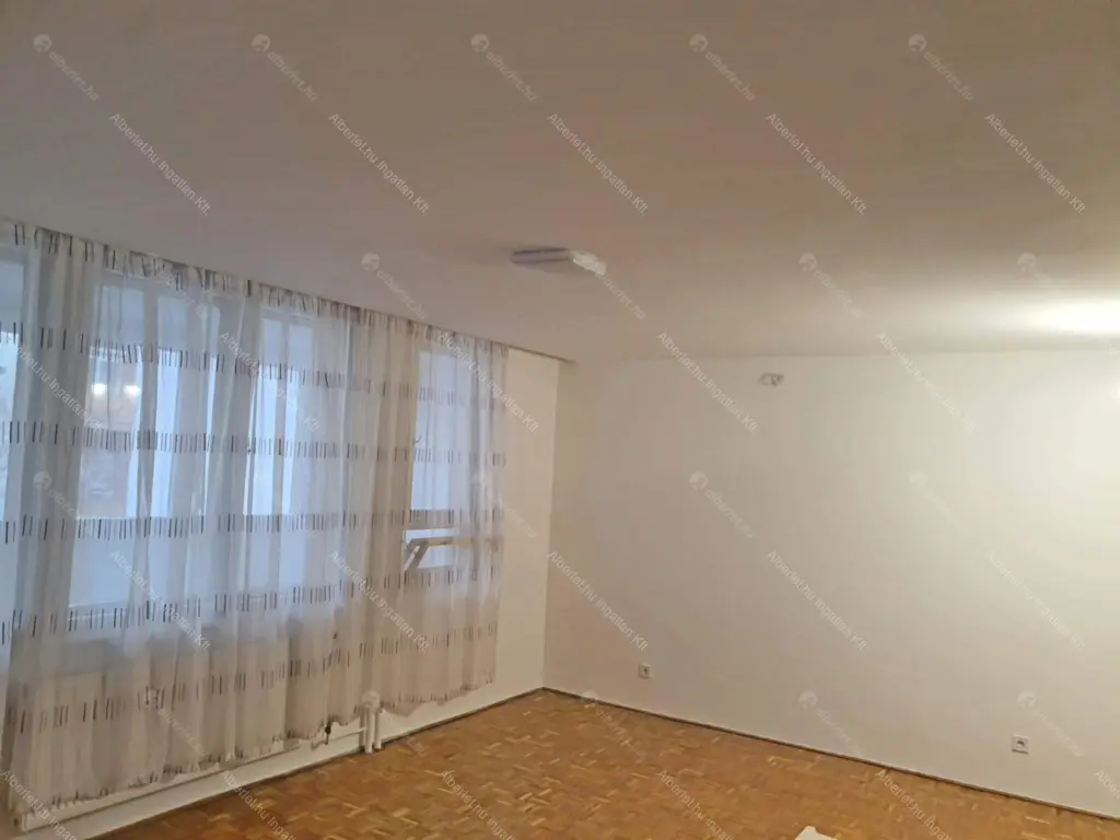 Kiadó albérlet 470000 Ft/hó áron: Budapest, I. kerület  Attila út. Mérete: 80 nm, 4 szobás | Alberlet.hu - 6689226