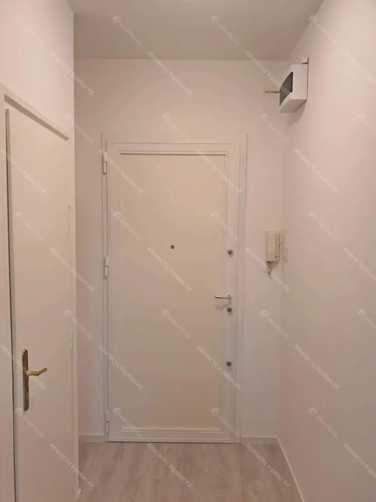 Kiadó albérlet 470000 Ft/hó áron: Budapest, I. kerület  Attila út. Mérete: 80 nm, 4 szobás | Alberlet.hu - 6689230