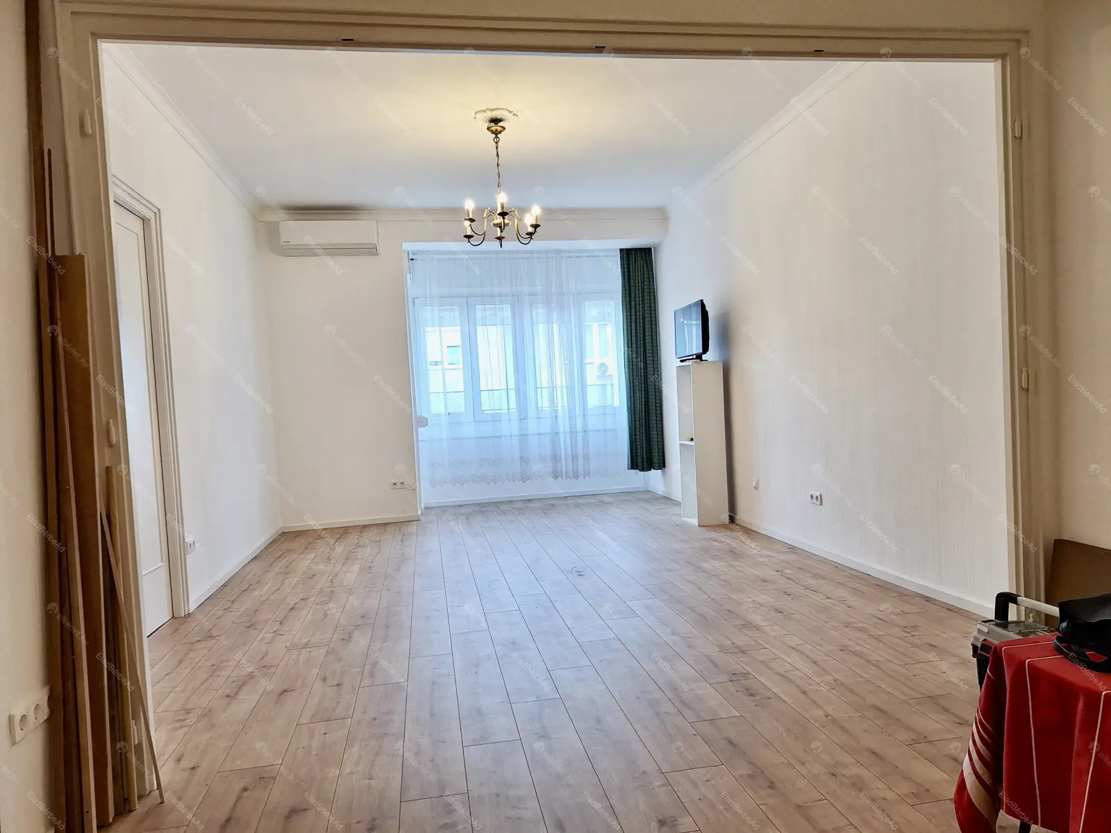 Kiadó albérlet 328000 Ft/hó áron: Budapest, I. kerület  Attila út. Mérete: 83 nm, 2 szobás | Alberlet.hu - 6668665