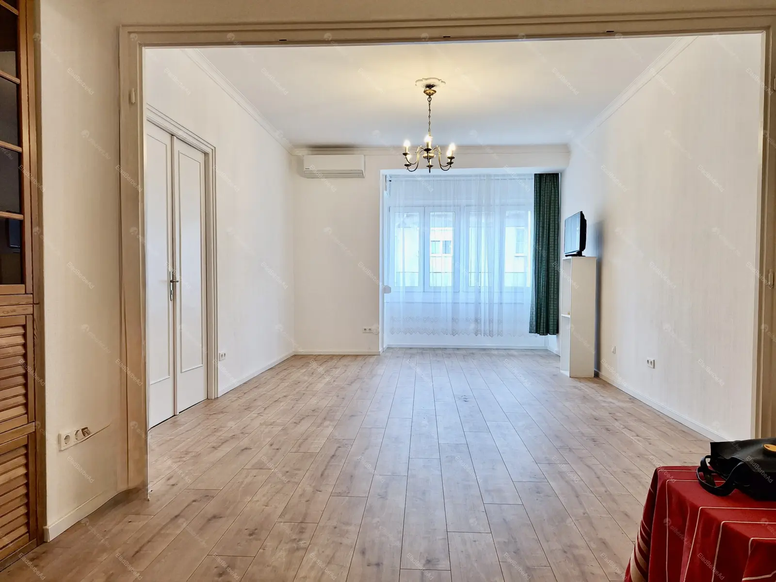 Kiadó albérlet 328000 Ft/hó áron: Budapest, I. kerület  Attila út. Mérete: 83 nm, 2 szobás | Alberlet.hu - 6668666