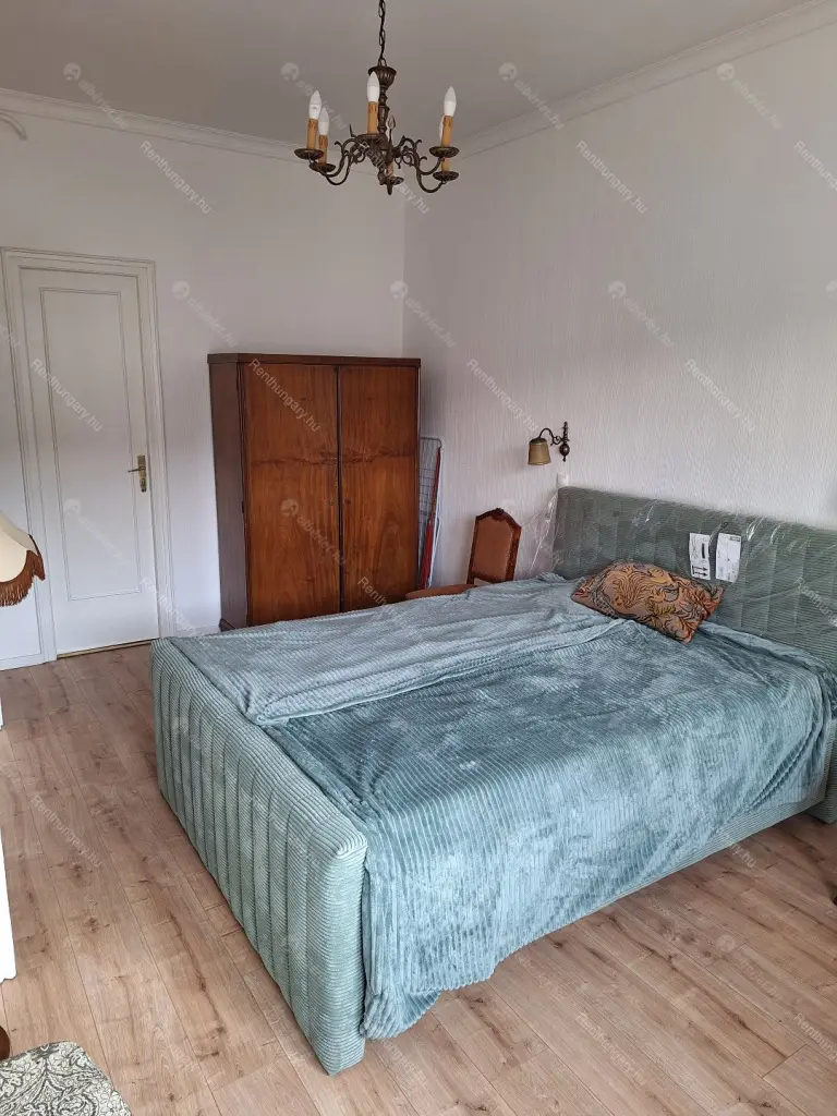 Kiadó albérlet 330000 Ft/hó áron: Budapest, I. kerület  Attila út. Mérete: 83 nm, 2 szobás | Alberlet.hu - 6672129