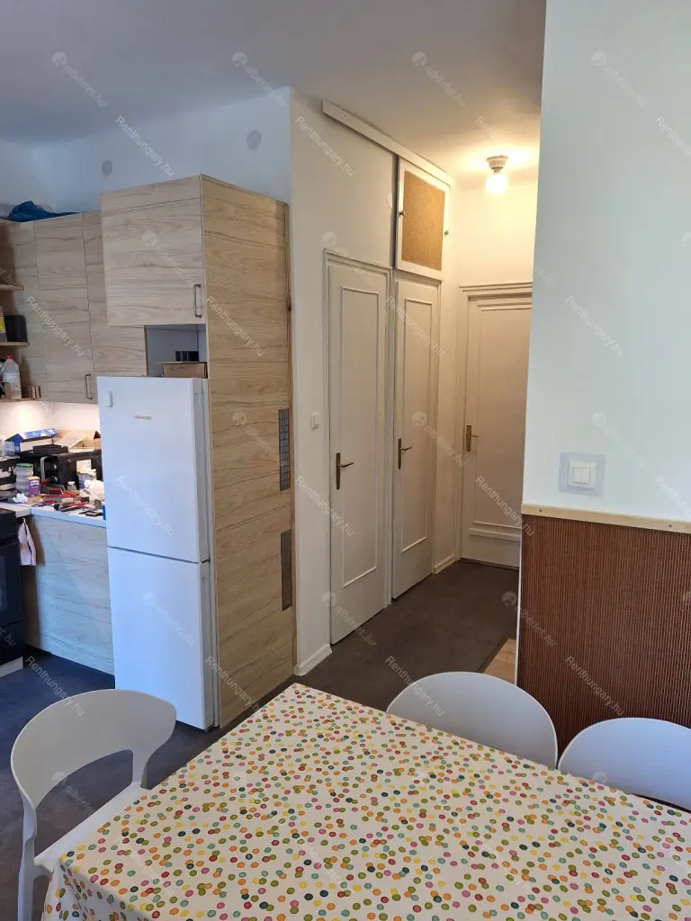 Kiadó albérlet 330000 Ft/hó áron: Budapest, I. kerület  Attila út. Mérete: 83 nm, 2 szobás | Alberlet.hu - 6672134