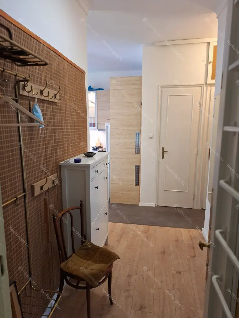 Kiadó albérlet 330000 Ft/hó áron: Budapest, I. kerület  Attila út. Mérete: 83 nm, 2 szobás | Alberlet.hu - 6672140