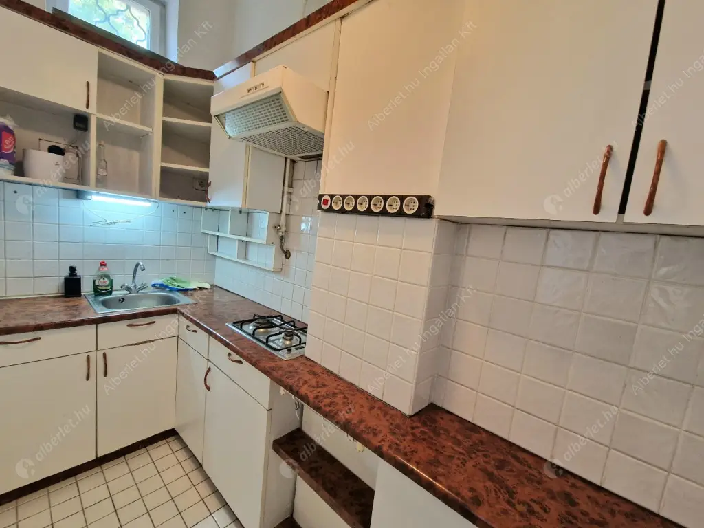 Kiadó albérlet 200000 Ft/hó áron: Budapest, I. kerület  Avar utca. Mérete: 39 nm, 1 szobás | Alberlet.hu - 6578251