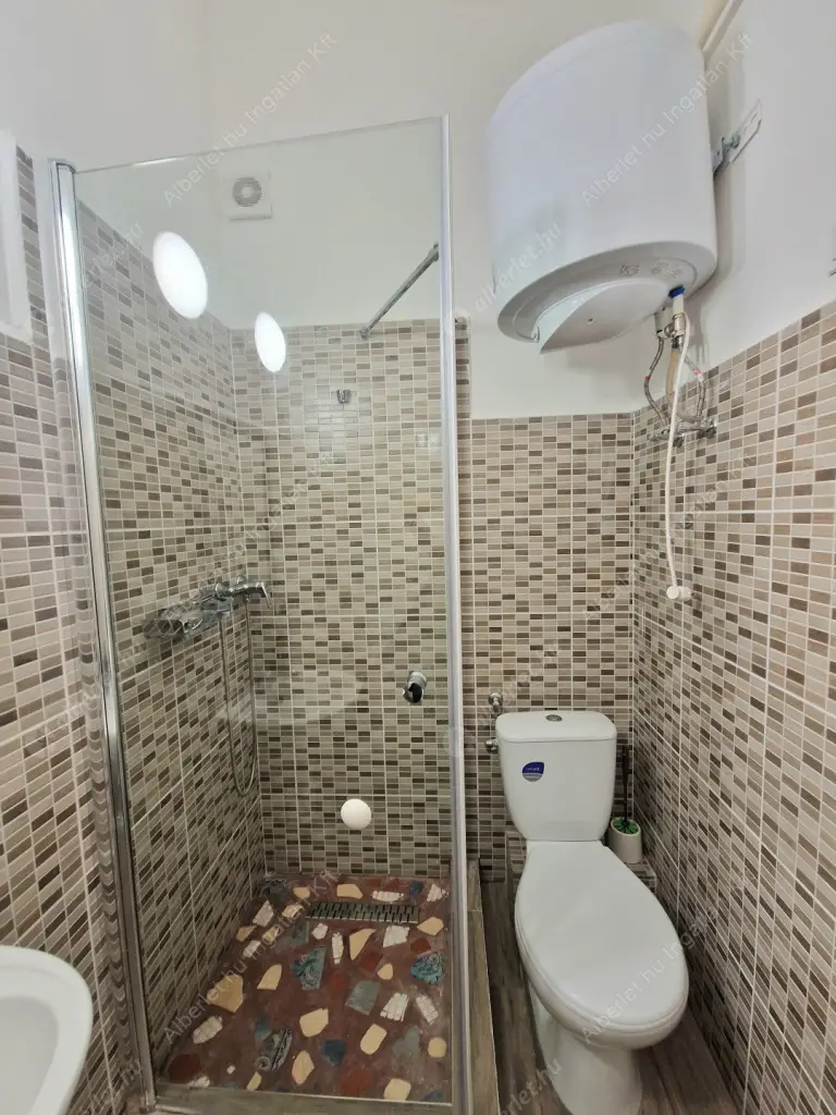 Kiadó albérlet 200000 Ft/hó áron: Budapest, I. kerület  Avar utca. Mérete: 39 nm, 1 szobás | Alberlet.hu - 6578260