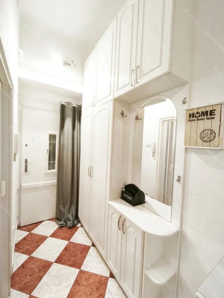 Kiadó albérlet 230000 Ft/hó áron: Budapest, I. kerület  Avar utca. Mérete: 42 nm, 2 szobás | Alberlet.hu - 6685679