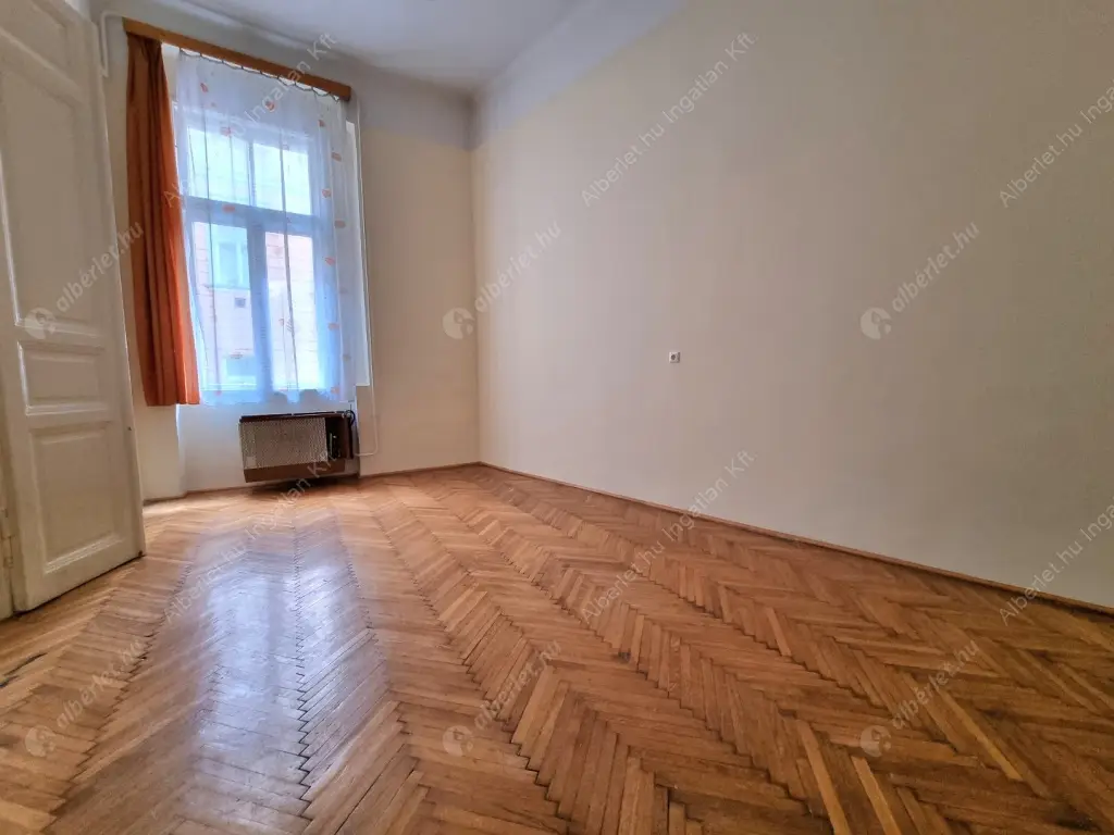 Kiadó albérlet 249000 Ft/hó áron: Budapest, I. kerület  Batthyány tér. Mérete: 74 nm, 2 szobás | Alberlet.hu - 6561649