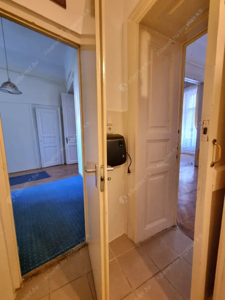 Kiadó albérlet 249000 Ft/hó áron: Budapest, I. kerület  Batthyány tér. Mérete: 74 nm, 2 szobás | Alberlet.hu - 6561653