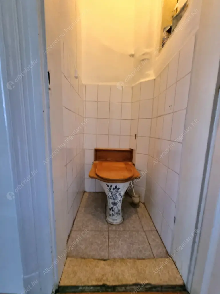 Kiadó albérlet 249000 Ft/hó áron: Budapest, I. kerület  Batthyány tér. Mérete: 74 nm, 2 szobás | Alberlet.hu - 6561654