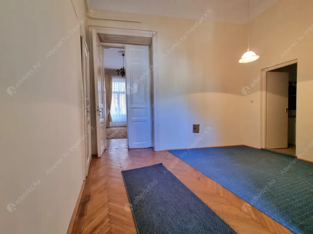 Kiadó albérlet 249000 Ft/hó áron: Budapest, I. kerület  Batthyány tér. Mérete: 74 nm, 2 szobás | Alberlet.hu - 6561663