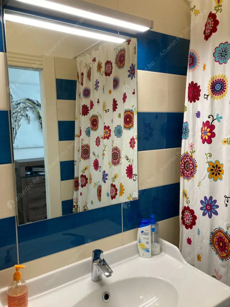 Kiadó albérlet 650000 Ft/hó áron: Budapest, I. kerület  Batthyány utca. Mérete: 105 nm, 3 szobás | Alberlet.hu - 6615855