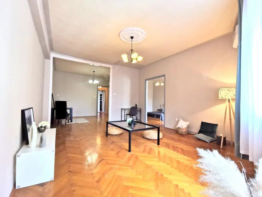 Kiadó albérlet 400000 Ft/hó áron: Budapest, I. kerület  Batthyány utca. Mérete: 105 nm, 3 szobás | Alberlet.hu - 6557616