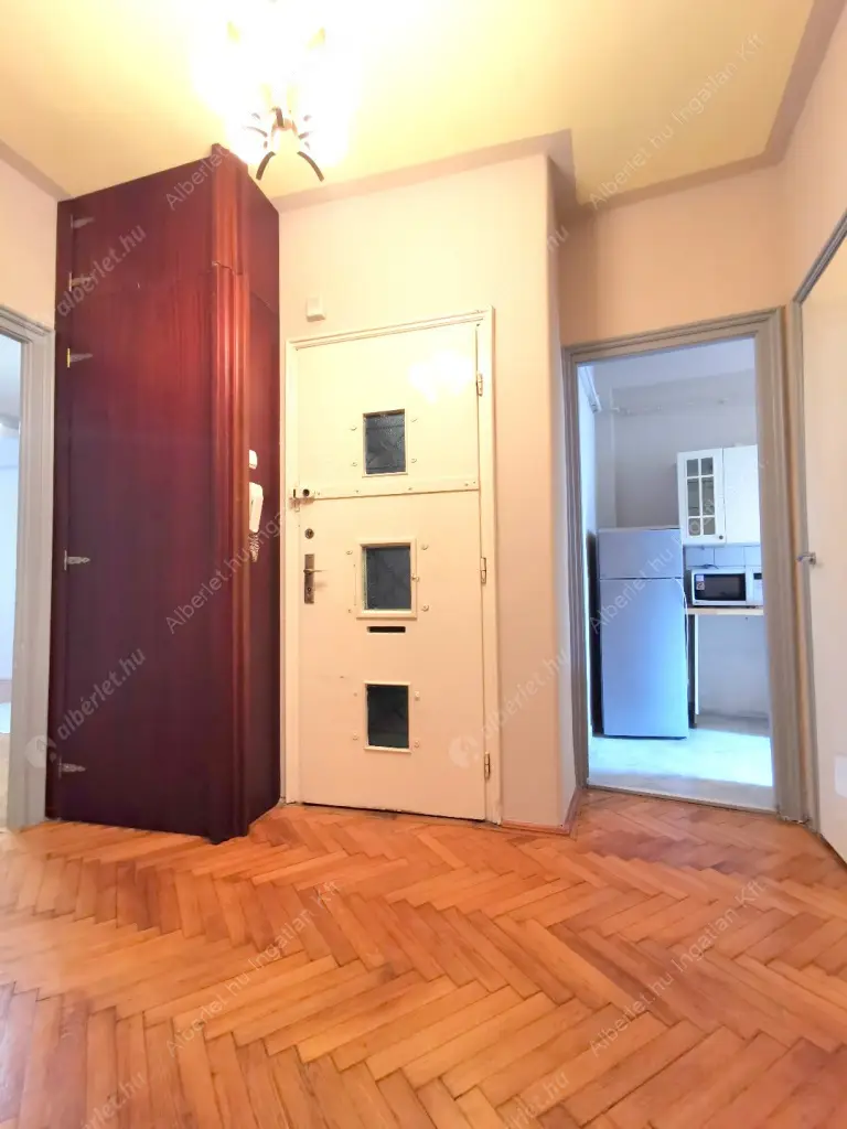 Kiadó albérlet 400000 Ft/hó áron: Budapest, I. kerület  Batthyány utca. Mérete: 105 nm, 3 szobás | Alberlet.hu - 6557620