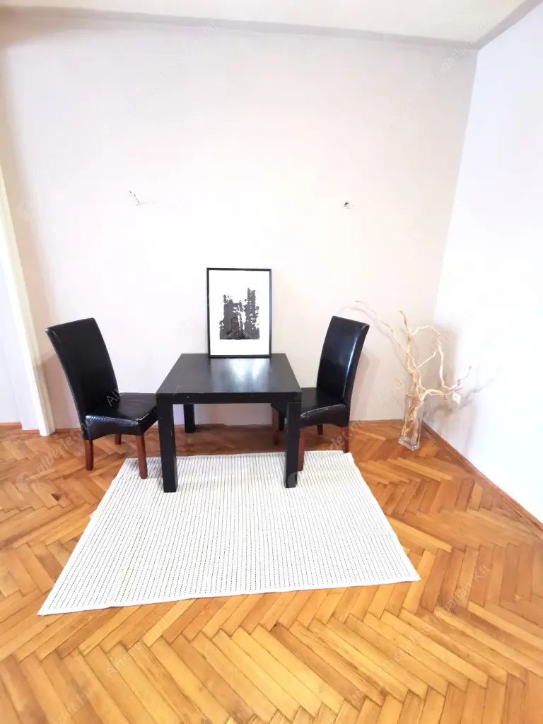 Kiadó albérlet 400000 Ft/hó áron: Budapest, I. kerület  Batthyány utca. Mérete: 105 nm, 3 szobás | Alberlet.hu - 6557642