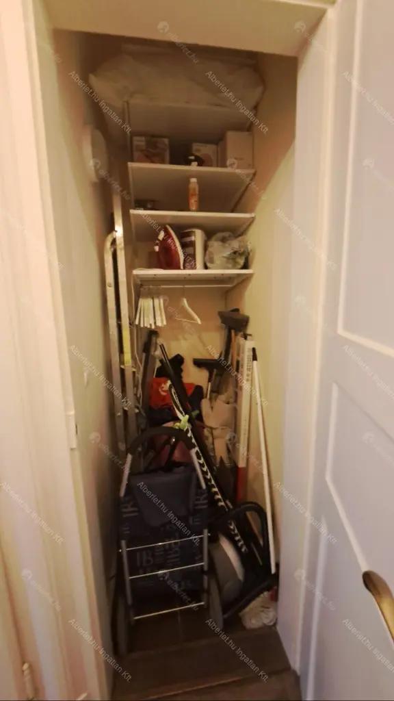 Kiadó albérlet 300000 Ft/hó áron: Budapest, I. kerület  Batthyány utca. Mérete: 53 nm, 2 szobás | Alberlet.hu - 6698520