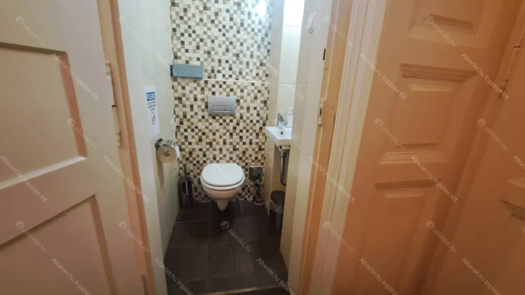 Kiadó albérlet 300000 Ft/hó áron: Budapest, I. kerület  Batthyány utca. Mérete: 53 nm, 2 szobás | Alberlet.hu - 6698521