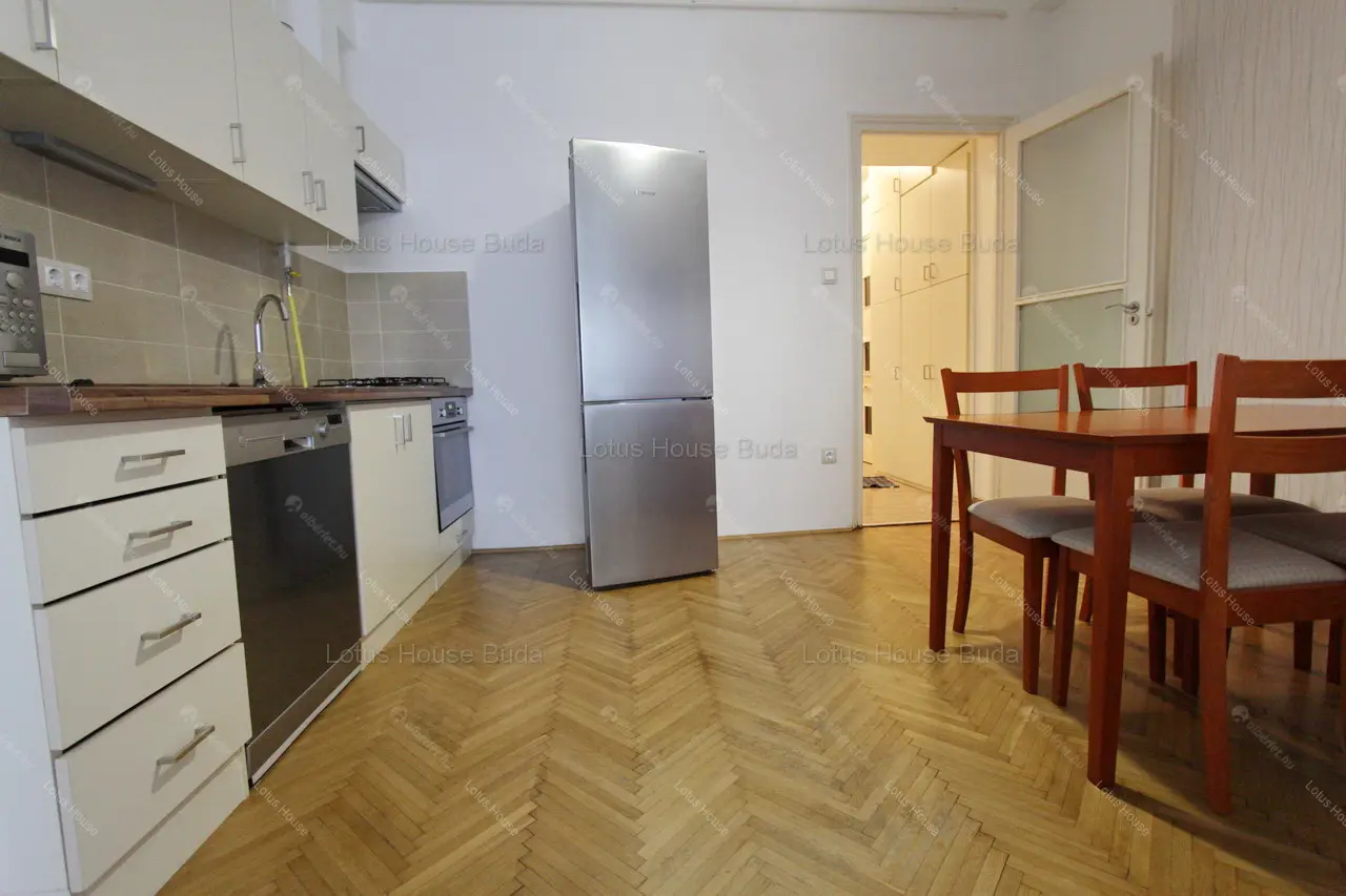 Kiadó albérlet 240000 Ft/hó áron: Budapest, I. kerület  Batthyány utca. Mérete: 56 nm, 2 szobás | Alberlet.hu - 6210855