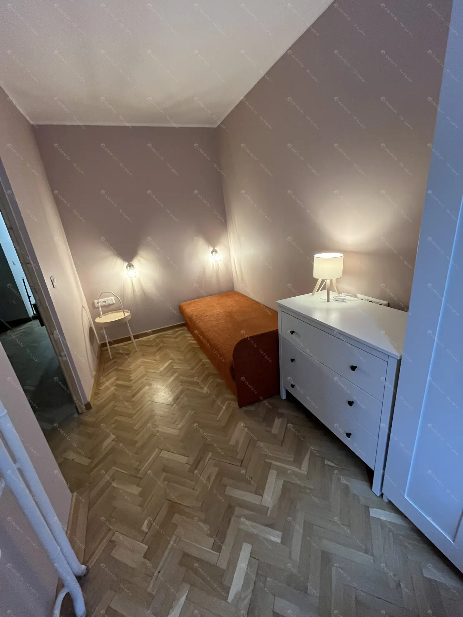 Kiadó albérlet 350000 Ft/hó áron: Budapest, I. kerület  Batthyány utca. Mérete: 60 nm, 2 szobás | Alberlet.hu - 6554226