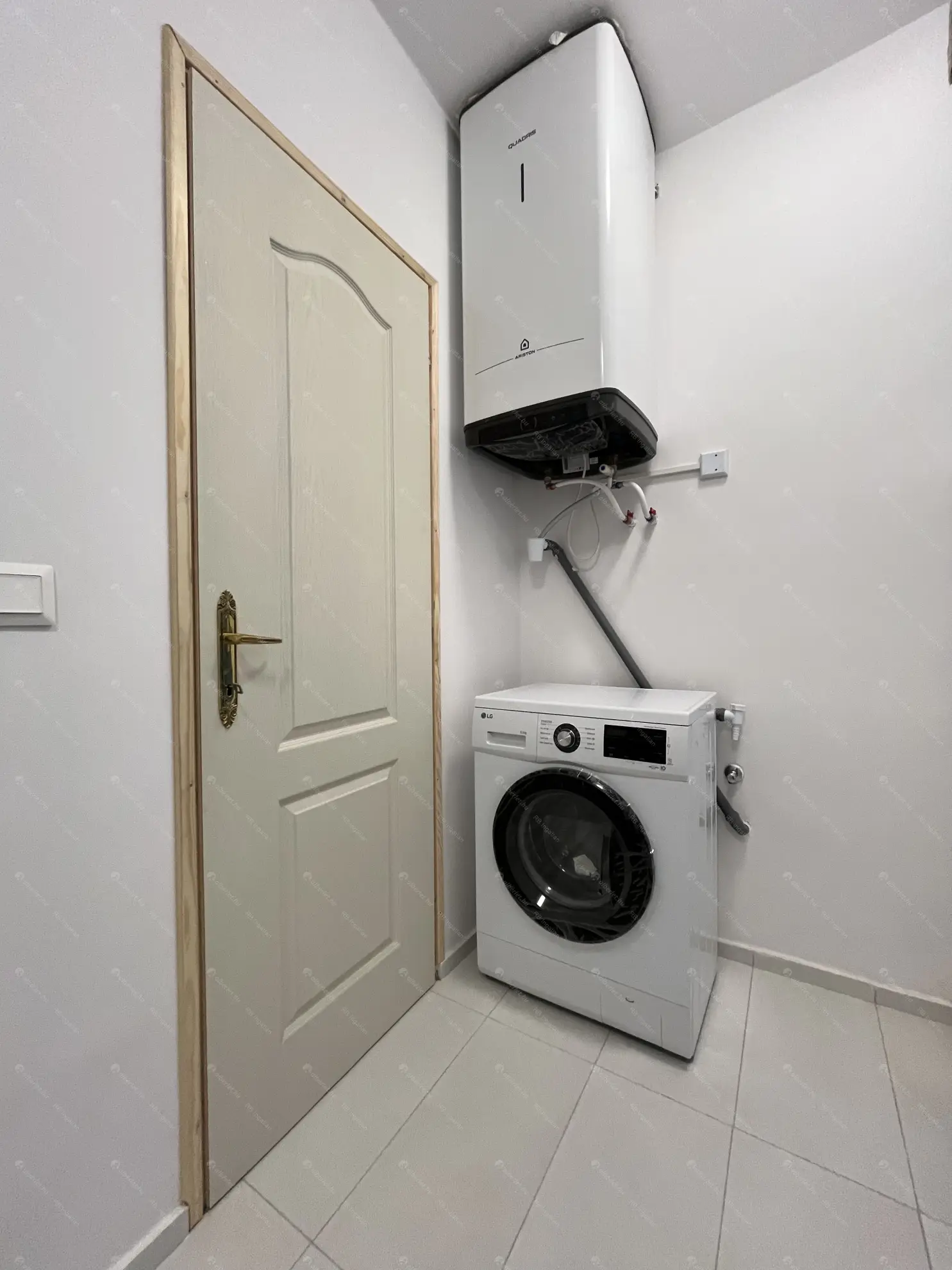 Kiadó albérlet 350000 Ft/hó áron: Budapest, I. kerület  Batthyány utca. Mérete: 60 nm, 2 szobás | Alberlet.hu - 6554243