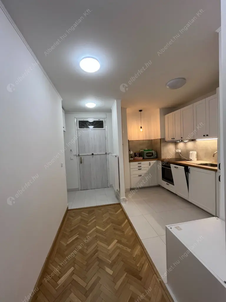 Kiadó albérlet 340000 Ft/hó áron: Budapest, I. kerület  Batthyány utca. Mérete: 60 nm, 2 szobás | Alberlet.hu - 6625085