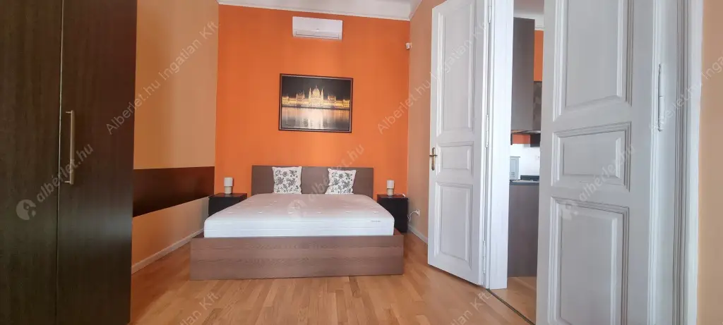 Kiadó albérlet 440000 Ft/hó áron: Budapest, I. kerület  Batthyány utca. Mérete: 72 nm, 3 szobás | Alberlet.hu - 6615625