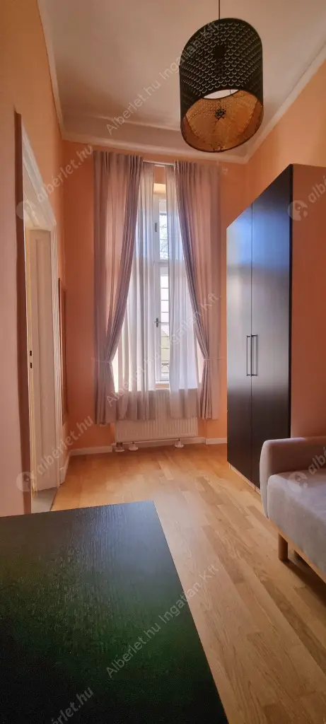 Kiadó albérlet 440000 Ft/hó áron: Budapest, I. kerület  Batthyány utca. Mérete: 72 nm, 3 szobás | Alberlet.hu - 6615628