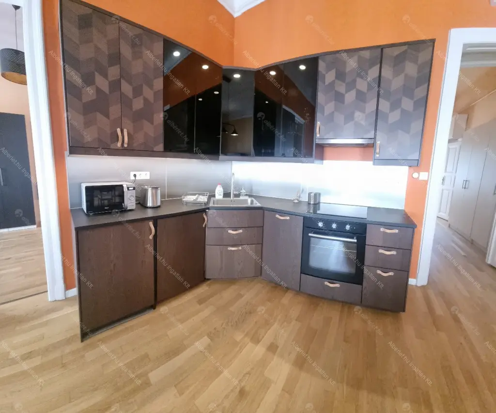 Kiadó albérlet 440000 Ft/hó áron: Budapest, I. kerület  Batthyány utca. Mérete: 72 nm, 3 szobás | Alberlet.hu - 6708909