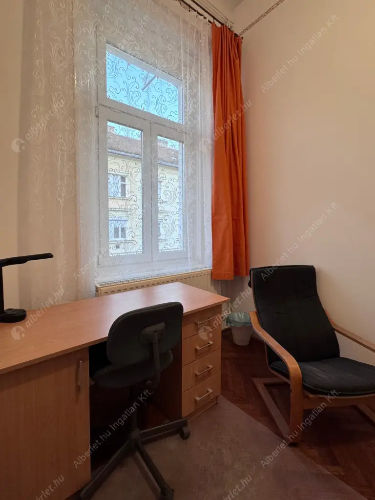 Kiadó albérlet 299000 Ft/hó áron: Budapest, I. kerület  Batthyány utca. Mérete: 73 nm, 3 szobás | Alberlet.hu - 6610317