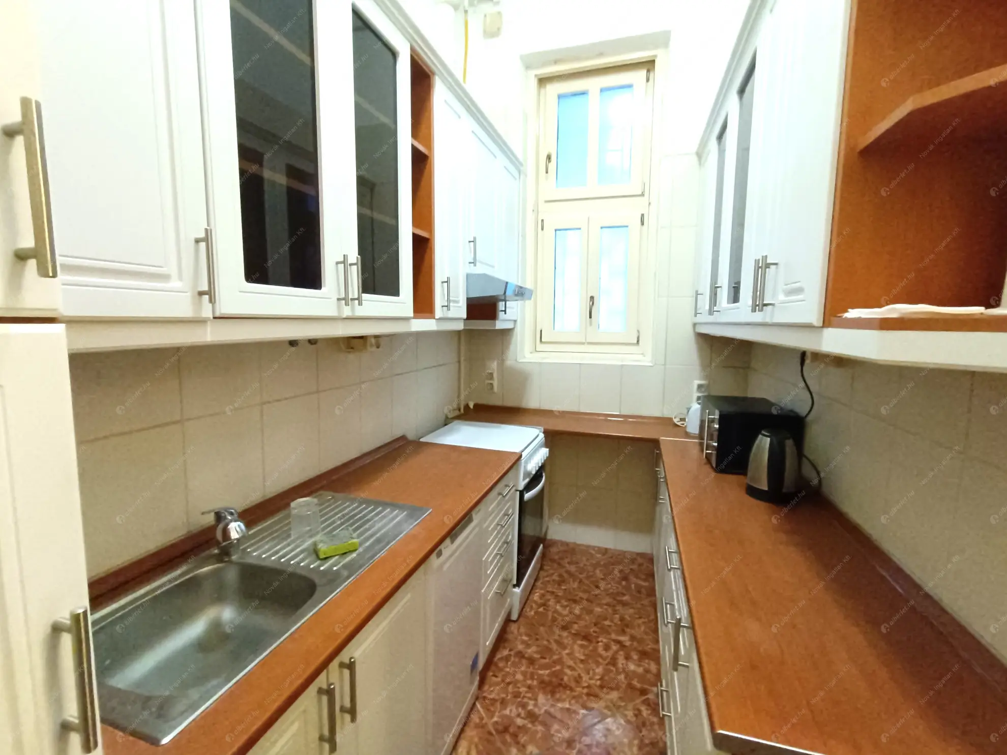 Kiadó albérlet 310000 Ft/hó áron: Budapest, I. kerület  Batthyány utca. Mérete: 73 nm, 3 szobás | Alberlet.hu - 6630827