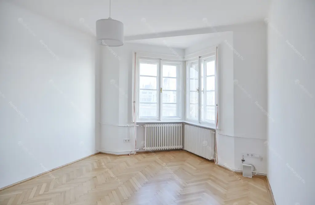 Kiadó albérlet 215000 Ft/hó áron: Budapest, I. kerület  Bem  rakpart . Mérete: 31 nm, 1 szobás | Alberlet.hu - 6661347