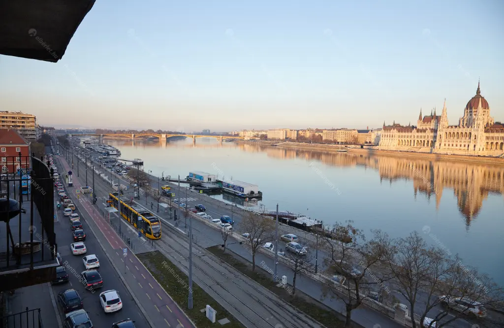 Kiadó albérlet 215000 Ft/hó áron: Budapest, I. kerület  Bem  rakpart . Mérete: 31 nm, 1 szobás | Alberlet.hu - 6661355