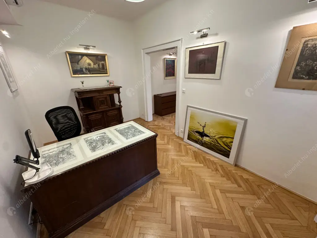 Kiadó albérlet 880000 Ft/hó áron: Budapest, I. kerület  Bem rakpart. Mérete: 125 nm, 4 szobás | Alberlet.hu - 6633458