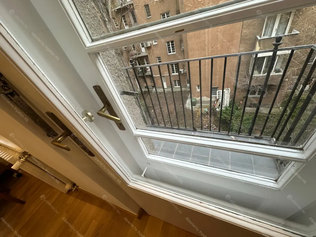 Kiadó albérlet 880000 Ft/hó áron: Budapest, I. kerület  Bem rakpart. Mérete: 125 nm, 4 szobás | Alberlet.hu - 6633557