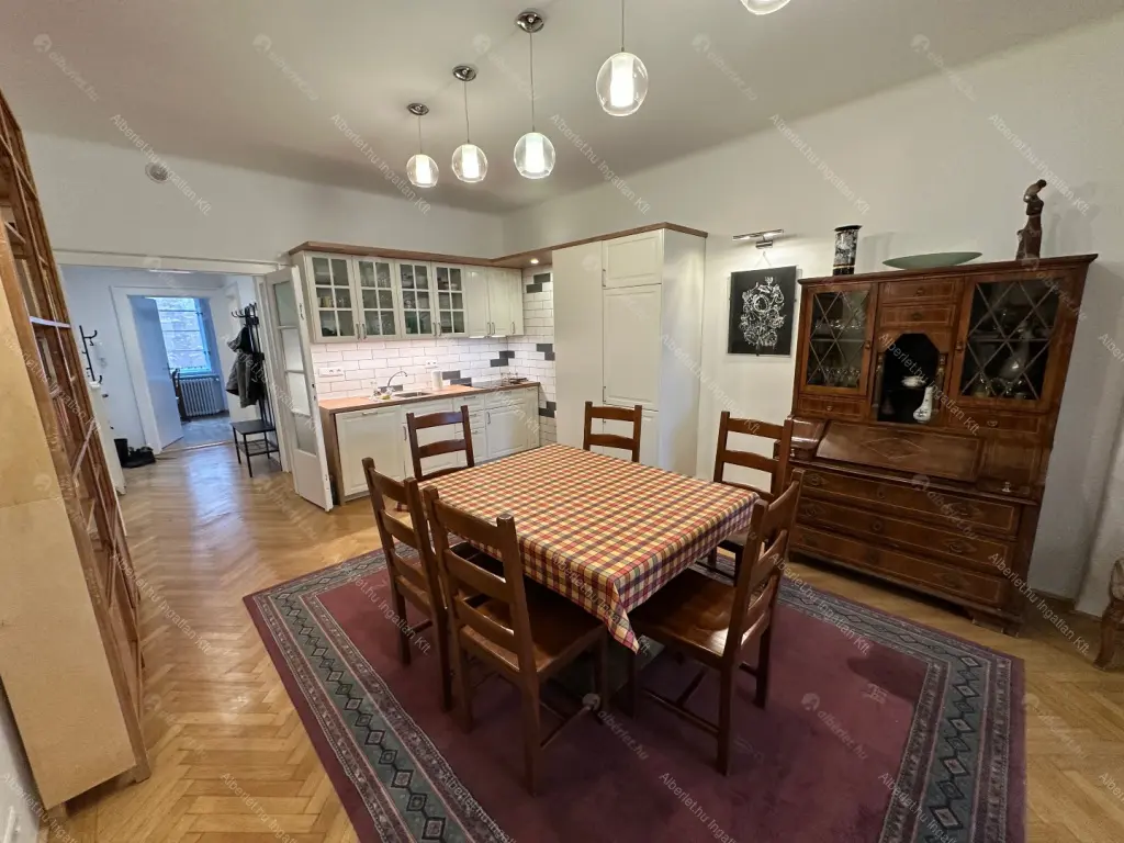 Kiadó albérlet 849000 Ft/hó áron: Budapest, I. kerület  Bem rakpart. Mérete: 125 nm, 4 szobás | Alberlet.hu - 6682290