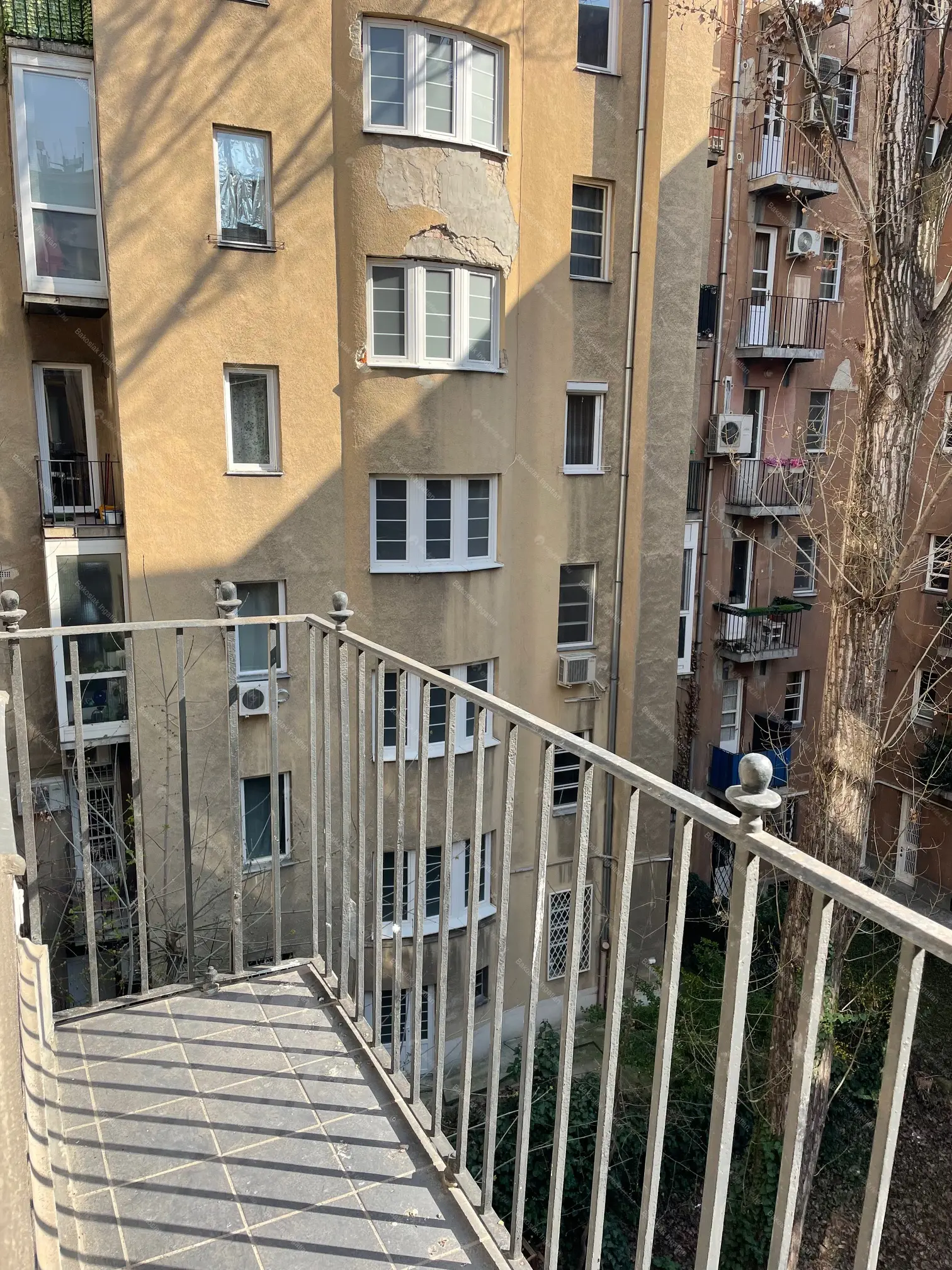 Kiadó albérlet 849000 Ft/hó áron: Budapest, I. kerület  Bem rakpart. Mérete: 125 nm, 5 szobás | Alberlet.hu - 6675335