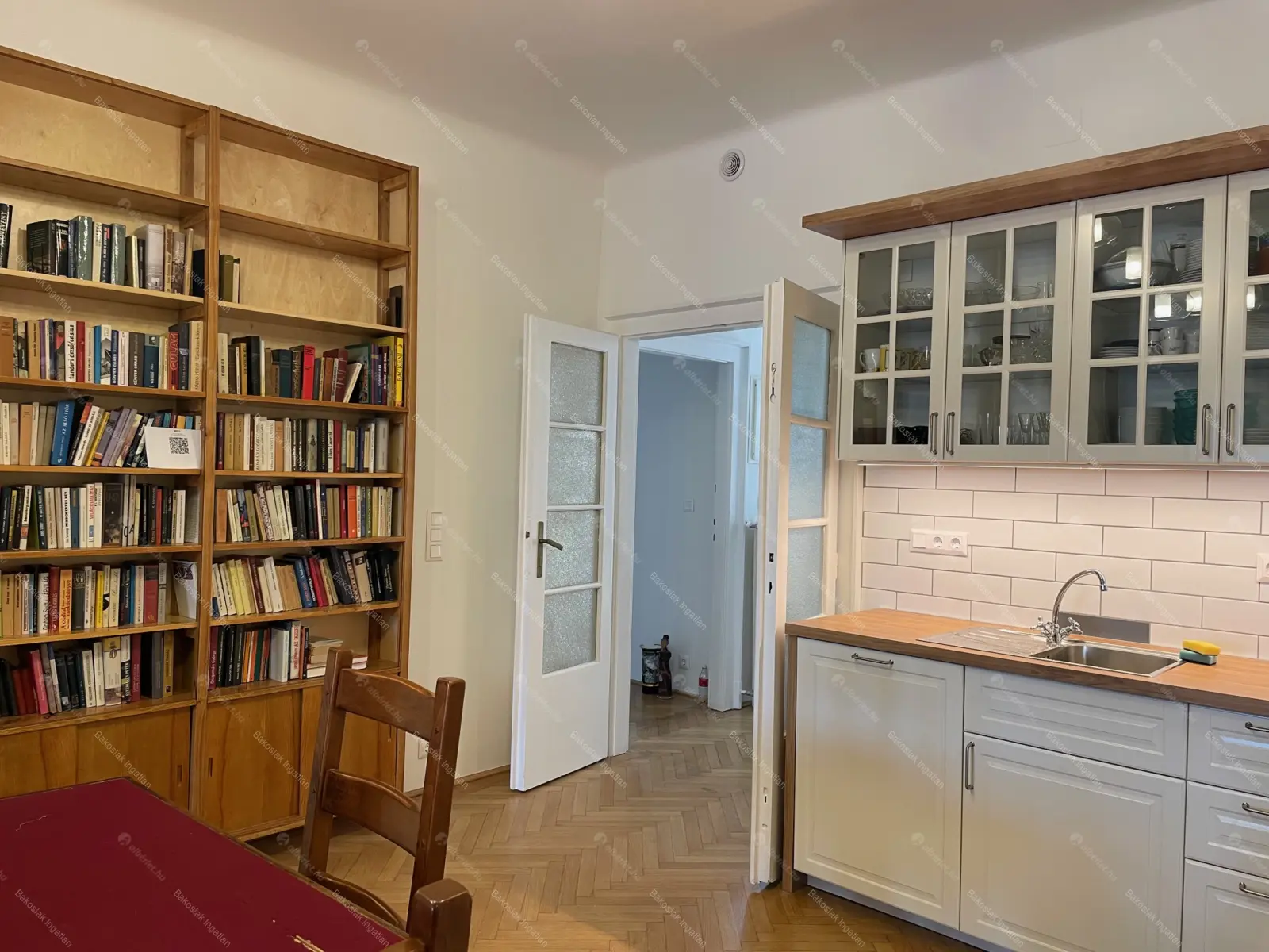 Kiadó albérlet 849000 Ft/hó áron: Budapest, I. kerület  Bem rakpart. Mérete: 125 nm, 5 szobás | Alberlet.hu - 6675342