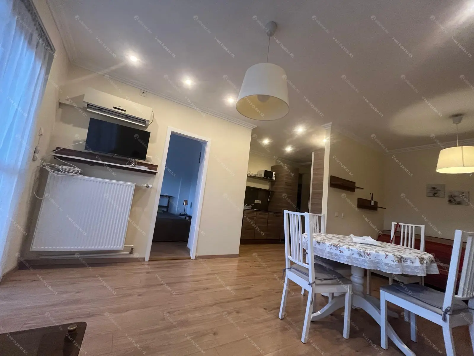 Kiadó albérlet 270000 Ft/hó áron: Budapest, I. kerület  Bem rakpart. Mérete: 50 nm, 2 szobás | Alberlet.hu - 6687758