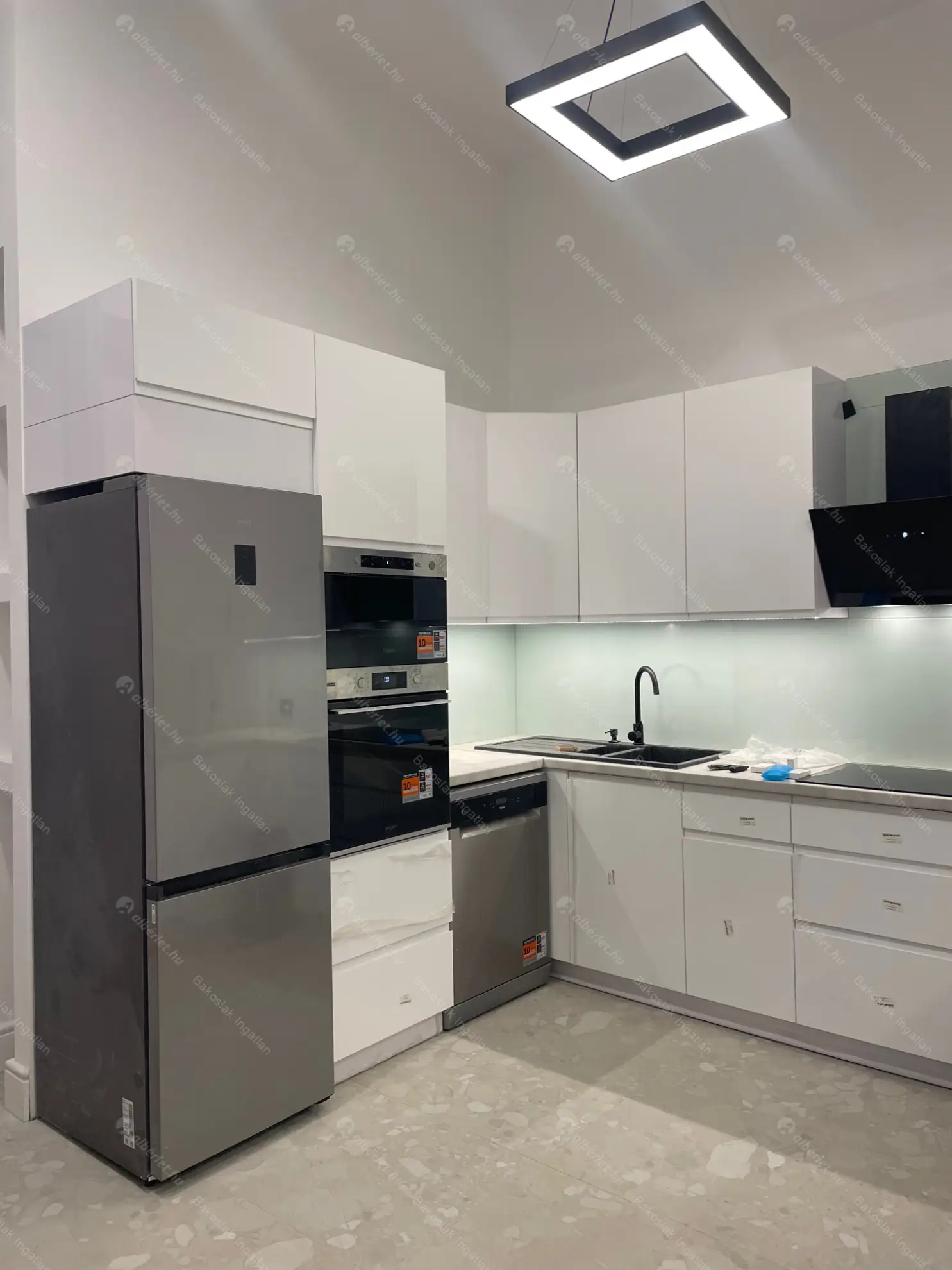 Kiadó albérlet 849000 Ft/hó áron: Budapest, I. kerület  Bem rakpart. Mérete: 95 nm, 2 szobás | Alberlet.hu - 6548865