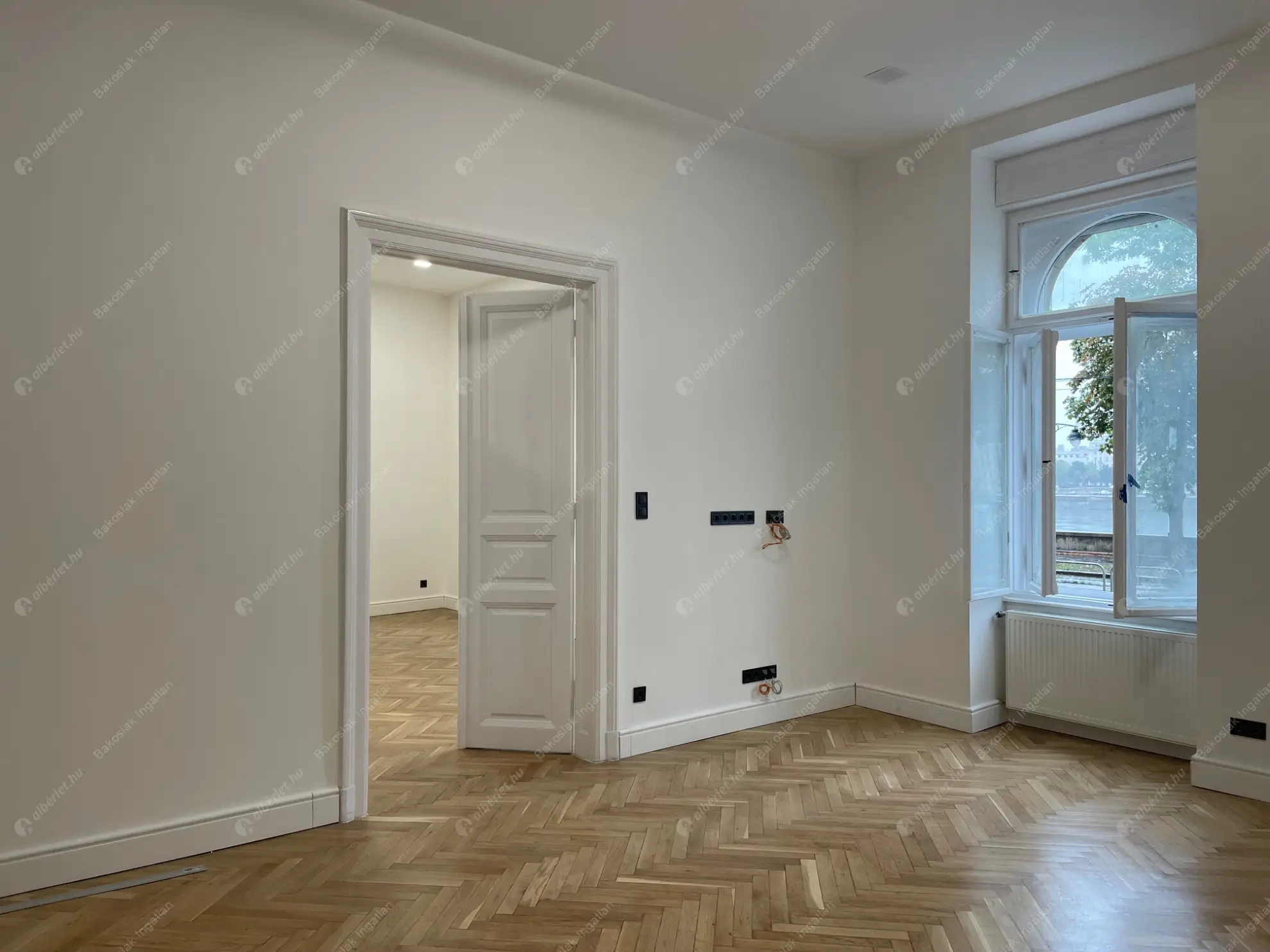 Kiadó albérlet 849000 Ft/hó áron: Budapest, I. kerület  Bem rakpart. Mérete: 95 nm, 2 szobás | Alberlet.hu - 6548867