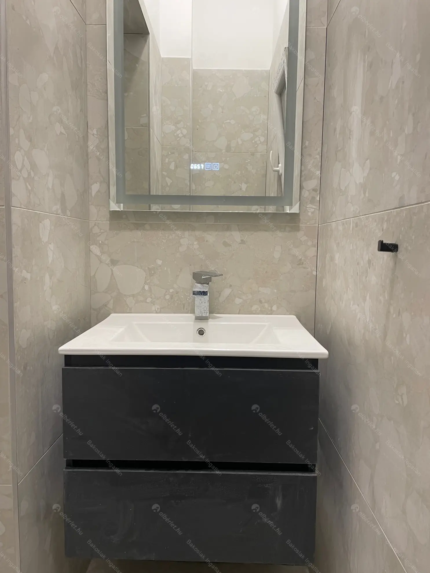 Kiadó albérlet 849000 Ft/hó áron: Budapest, I. kerület  Bem rakpart. Mérete: 95 nm, 2 szobás | Alberlet.hu - 6548875