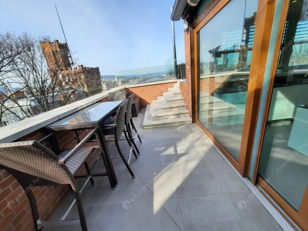 Kiadó albérlet 1600000 Ft/hó áron: Budapest, I. kerület  Bérc utca. Mérete: 160 nm, 5 szobás | Alberlet.hu - 6597985