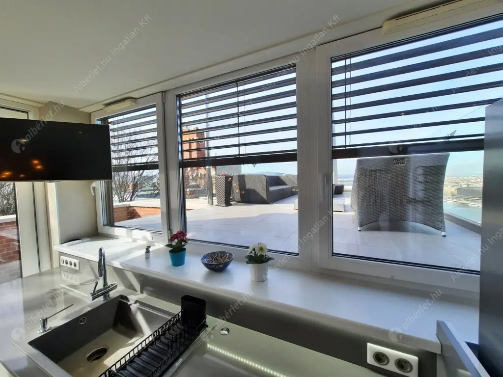 Kiadó albérlet 1600000 Ft/hó áron: Budapest, I. kerület  Bérc utca. Mérete: 160 nm, 5 szobás | Alberlet.hu - 6597989