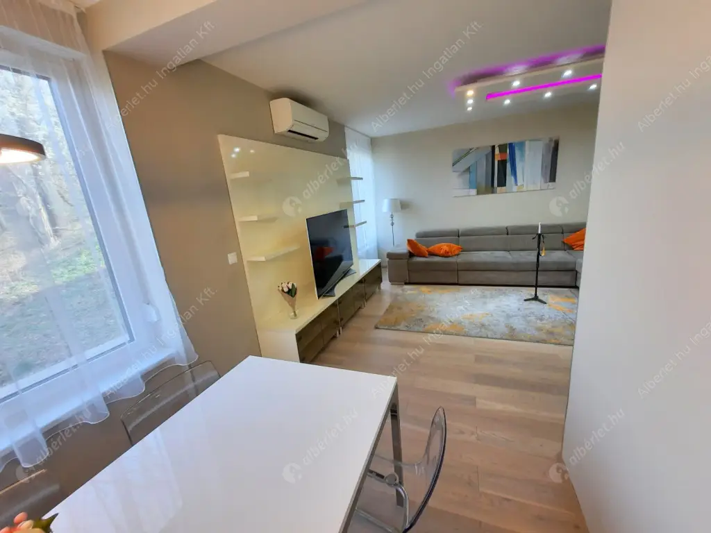 Kiadó albérlet 1600000 Ft/hó áron: Budapest, I. kerület  Bérc utca. Mérete: 160 nm, 5 szobás | Alberlet.hu - 6597992