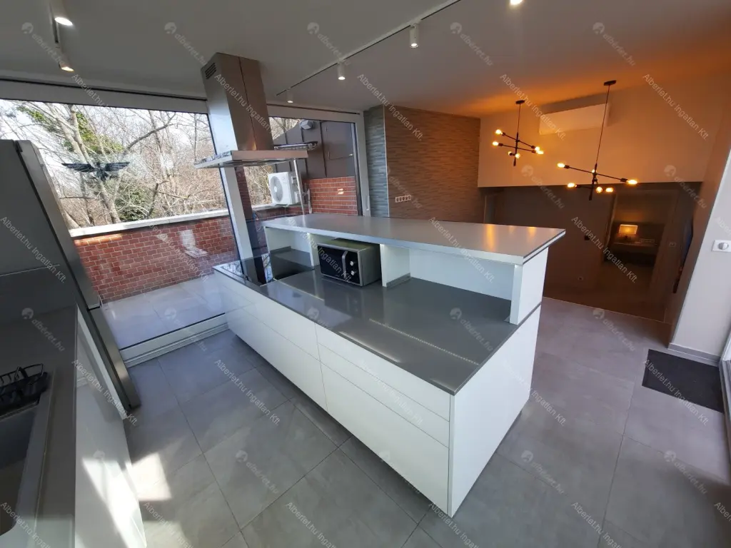 Kiadó albérlet 1700000 Ft/hó áron: Budapest, I. kerület  Bérc utca. Mérete: 160 nm, 5 szobás | Alberlet.hu - 6681695